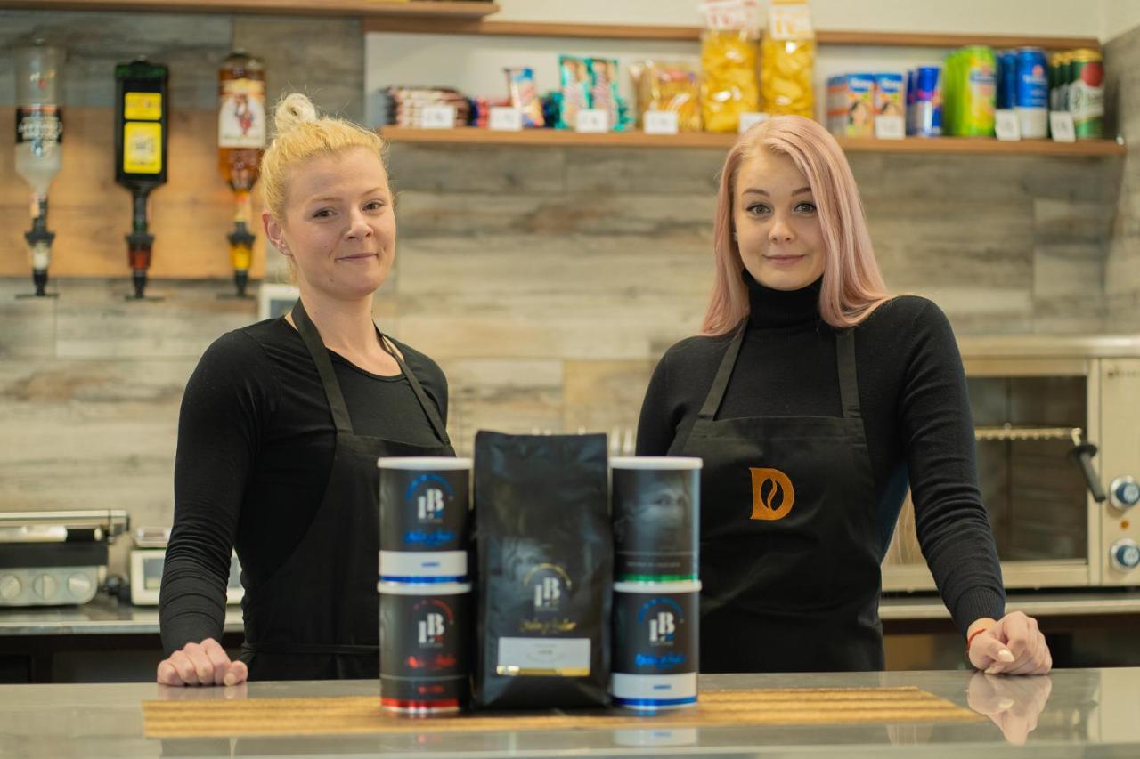 Penzion Deloris Trenčín Exteriör bild