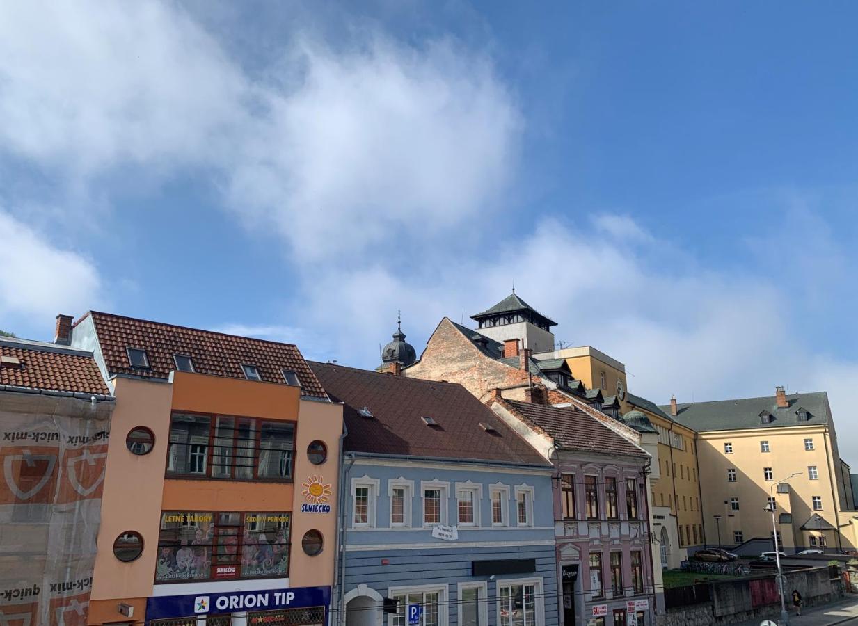 Penzion Deloris Trenčín Exteriör bild